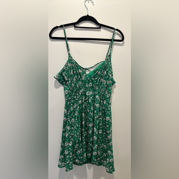 Green floral dress - Picture 2 of 2